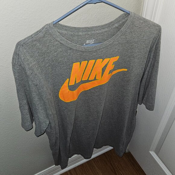 Nike Grey & Orange Logo Shirt - Picture 1 of 2